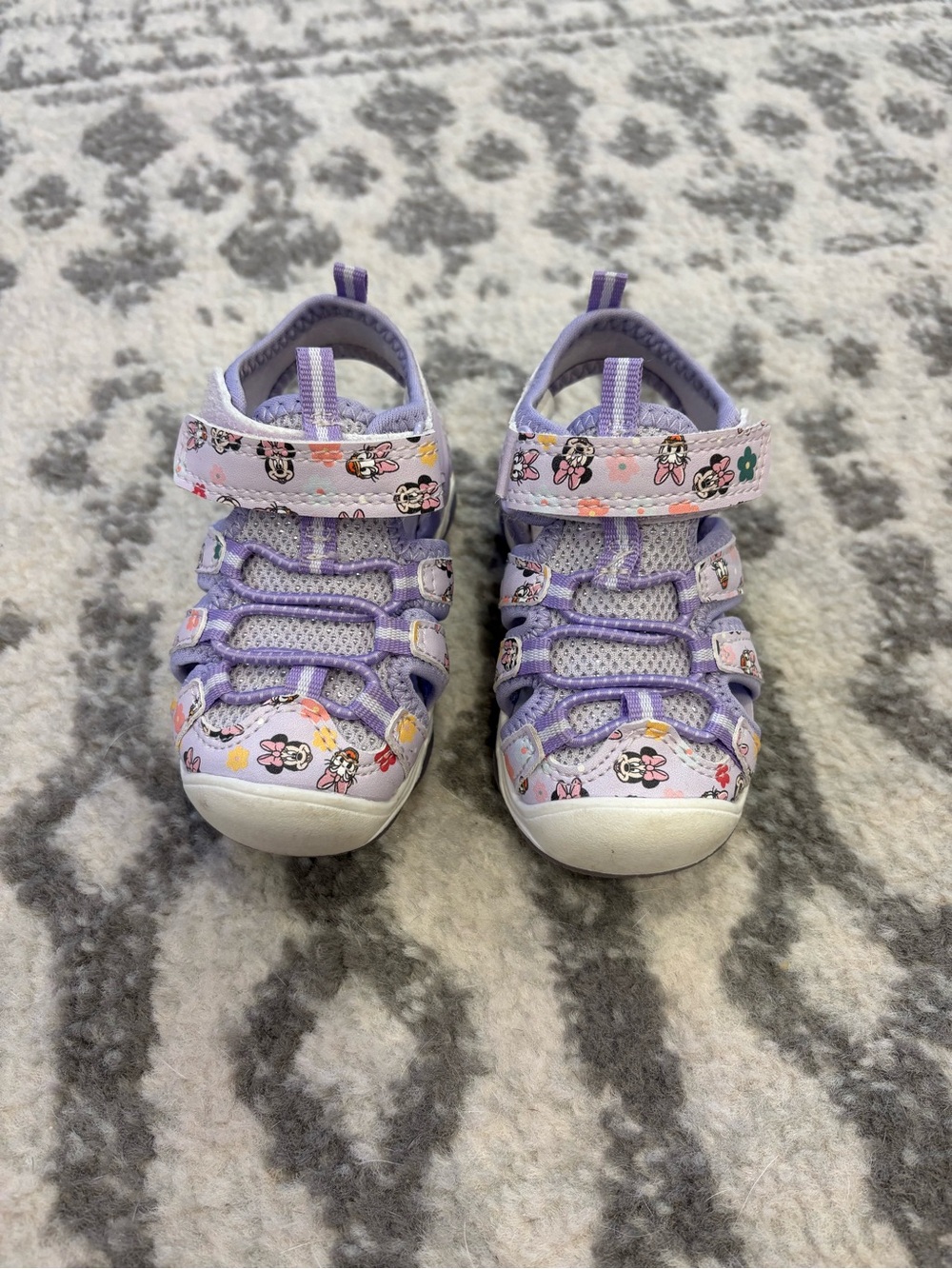 Disney - Lavender Minnie Mouse Sandals - Comfortable Play Shoes for Toddler